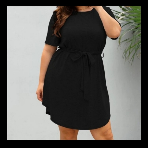 Dress - Picture 1 of 2